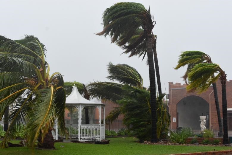 تصاویر | خسارت‌های طوفان در استرالیا | سقف ۲۳ هزار خانه تخریب شد